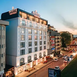4* Otel Invite Corner
